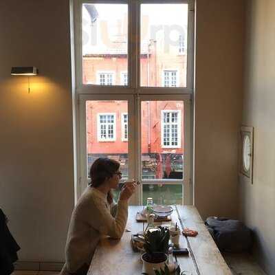 Barista Coffee And Cake