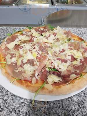 La Lanterna Trattoria Pizzeria