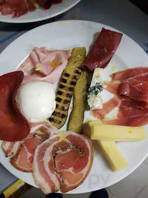 La Lanterna Trattoria Pizzeria