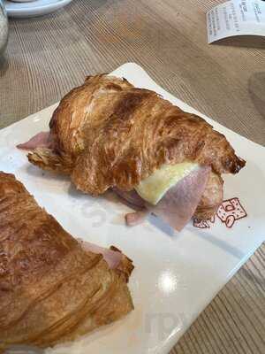 Le Pain Quotidien Korenmarkt