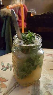 Bistro & Antiek Montparnasse