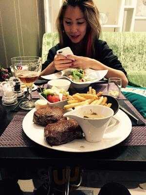 Anna Antwerp Bistro & Winebar