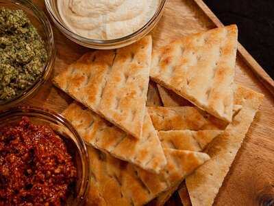 Atelier-café: Who's Afraid Of Red Yellow And Blue