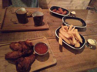 Poule & Poulette (antwerpen - Scheldestraat)