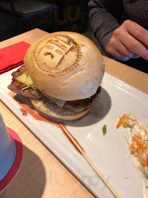 The Huggy’s Bar - Nandrin