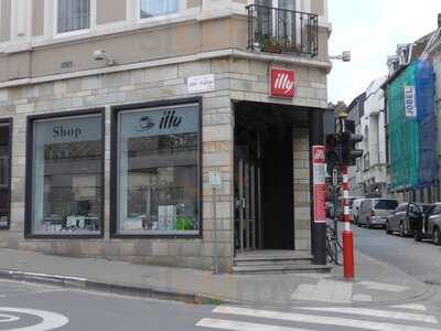 Illy Espresso Shop