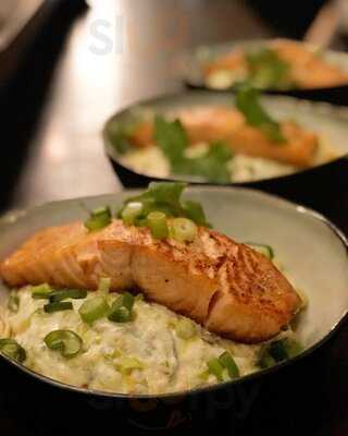 Continu Food & Drinks