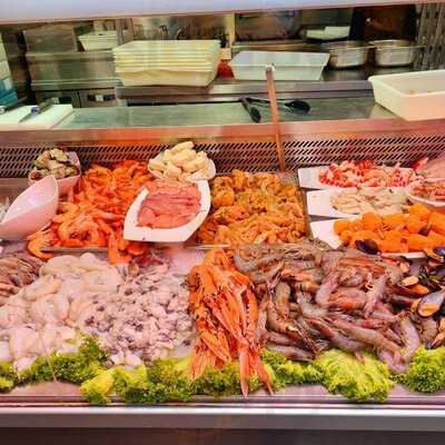 Le Zee Restaurant & Poissonnerie