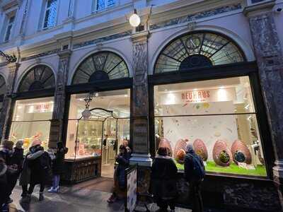 Neuhaus Galerie De La Reine - L'atelier De Neuhaus