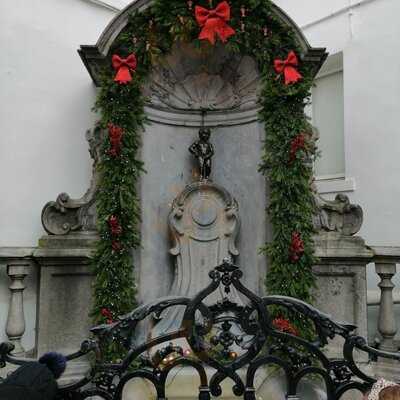 Manneken Pis Cafe