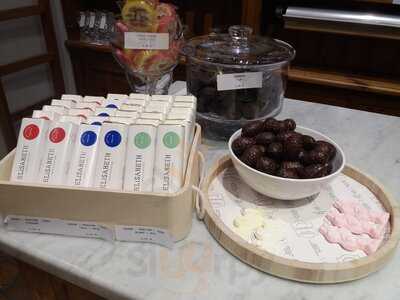 Chocolatier Elisabeth