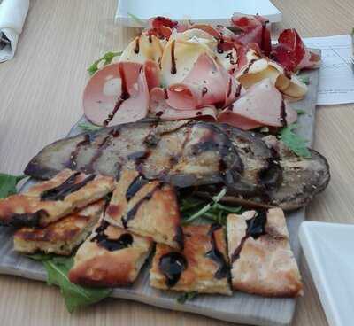 Pizzeriatrattoria Ai 6 Angoli