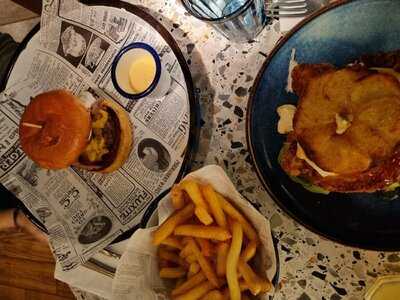 Declercq Cafe-garage