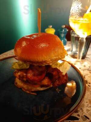 Declercq Cafe-garage