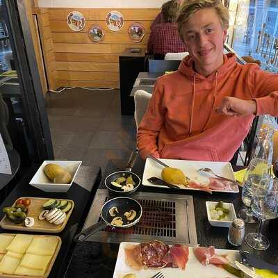Les Fondus De La Raclette Bruxelles