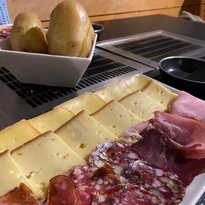 Les Fondus De La Raclette Bruxelles