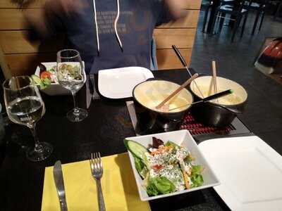Les Fondus De La Raclette Bruxelles