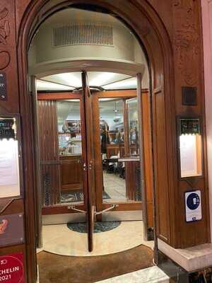 Aux Armes De Bruxelles