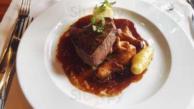 Les Uns Avec Les Hotes