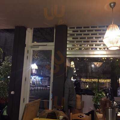 De Bruxelles Et D'ailleurs