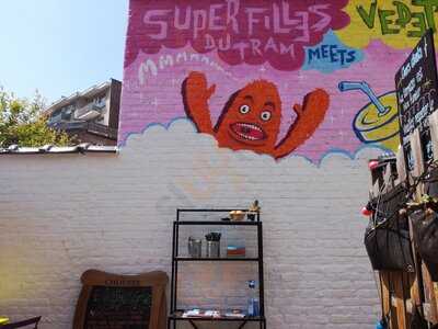 Les Super Filles Du Tram