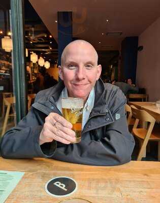 Cafe Maison Du Peuple