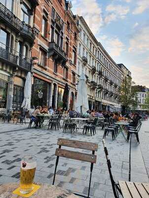 Cafe Maison Du Peuple