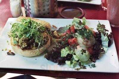 Apdm - Aux Pays Des Merveilles