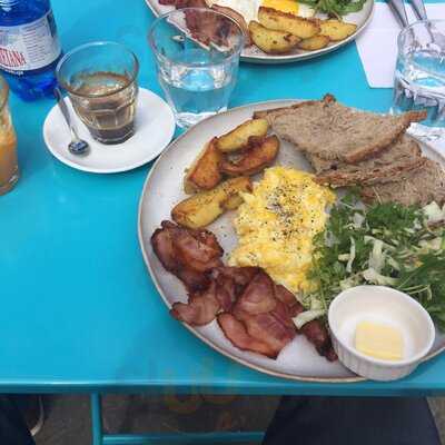 La Petite Production