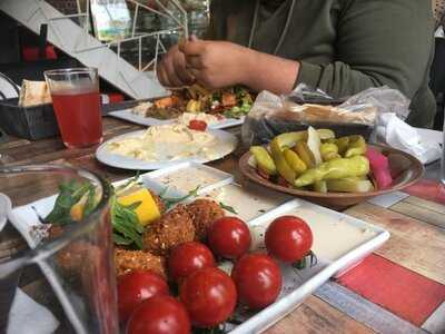 Zain Shaam Restaurant