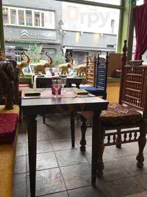 La Vallée Du Kashmir