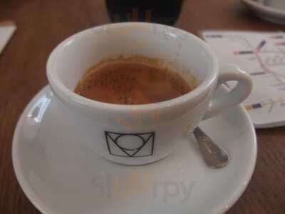 Mok Speciality Coffee Roastery & Bar