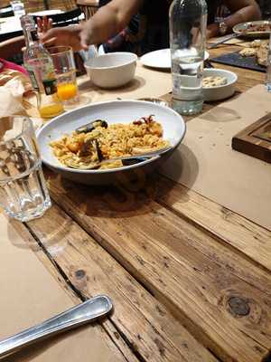 Ergon Docks Greek Deli + Cuisine