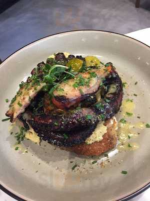 Ergon Docks Greek Deli + Cuisine