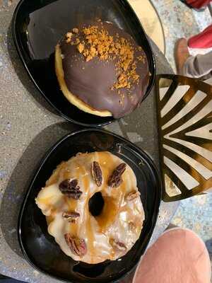 Coco Donuts Sablon