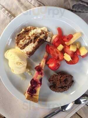 La Table De St Pierre