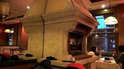 Le Savarin & A Terrasse