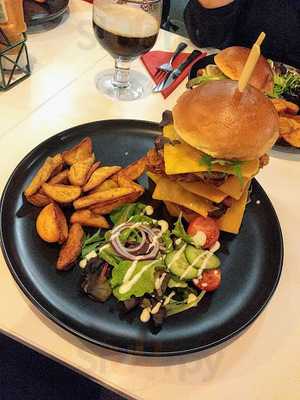 La Table Food And Games