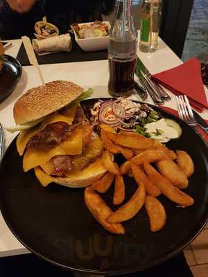 La Table Food And Games