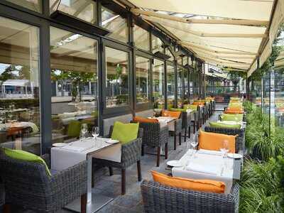 Blend 32 Kitchen & Bar