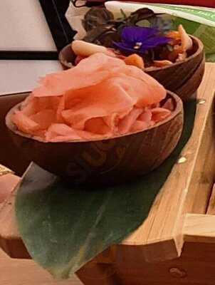 Ylonsun Sushi & Grill