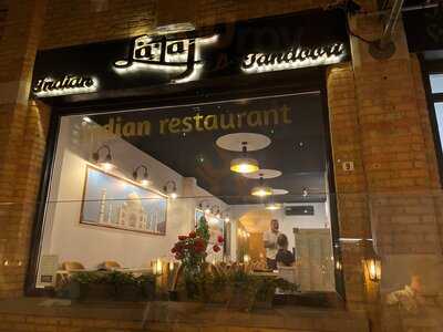 La Taj Restaurant