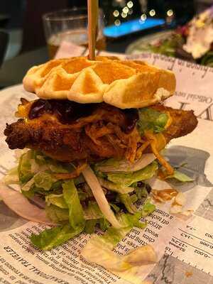 Hashtag Burgers & Brunch