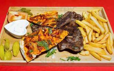 Grandpa's House (beitt Jeddi)