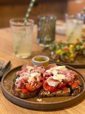 Baratines, At Le Super