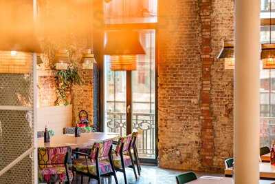 Makifornia - Rue Neuve