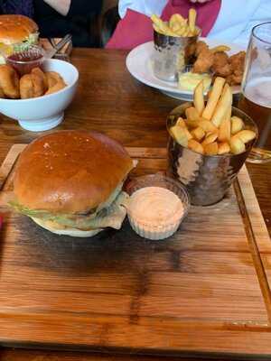 De Valera's Irish Pub