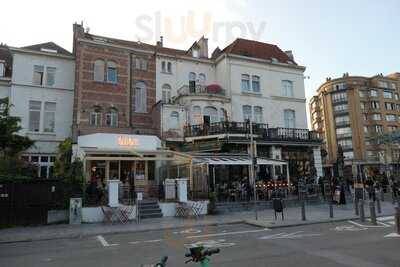 De Valera's Irish Pub