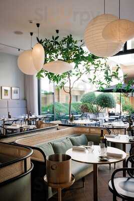 Olivier Le Petit Bistro