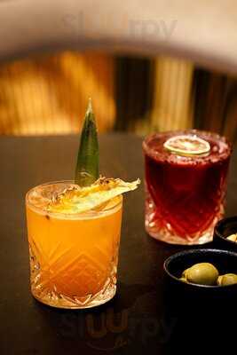 Olivier Le Petit Bistro